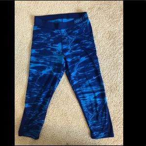 Nike pro dri fit athletic workout capris